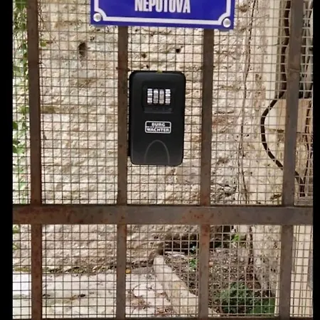 Apartament Julija Palace *