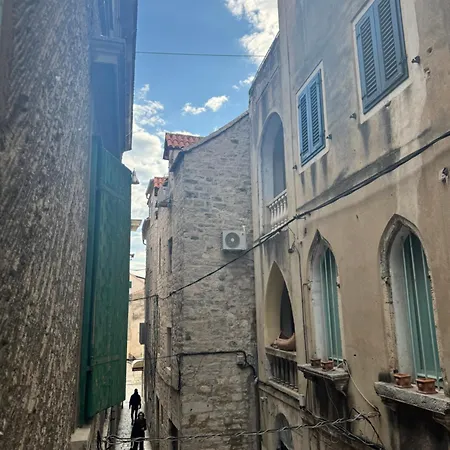 Lägenhet Julija Palace