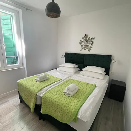 Julija Palace Apartman